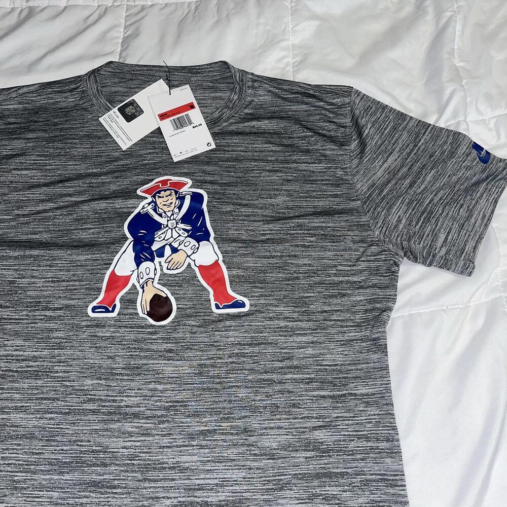 New Nike New England Patriots Throwback 1960s Heathered NFL T-Shirt Men’s Medium - Picture 3 of 9